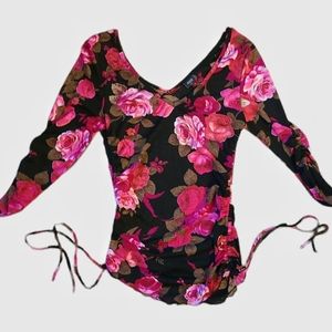 Beautiful Floral Top by "Pssst"
